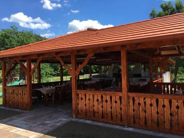 Kiscsere Vendégház