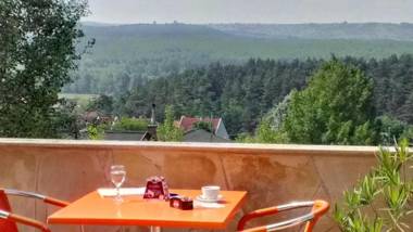 Tündérszikla Panzió