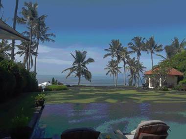 Villa Rumah Pantai Bali