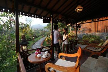 Shanti Natural Panorama View Hotel