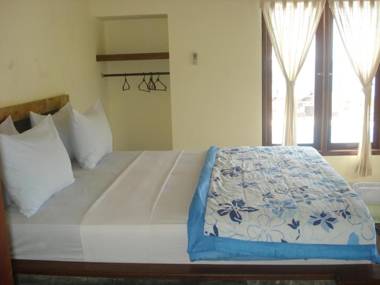 Barong Cafe Bungalow and Restaurant