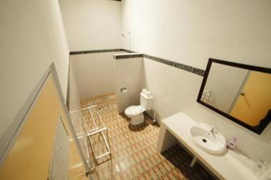 Warung Ary & Home Stay