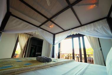 Warung Ary & Home Stay