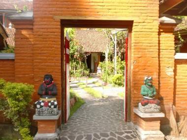 Adi Homestay