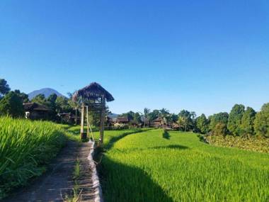 Puri Lumbung Cottages Munduk