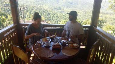 Puri Lumbung Cottages Munduk