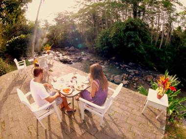 Yeh Panes Hot Spring Resort