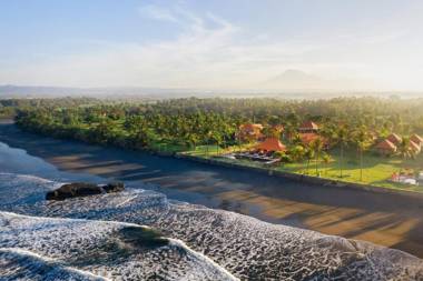 Amarta Beach Retreat by Nakula