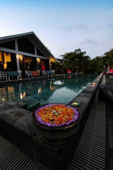 Le Mirage Villa Santai Private Luxury chef/cafe