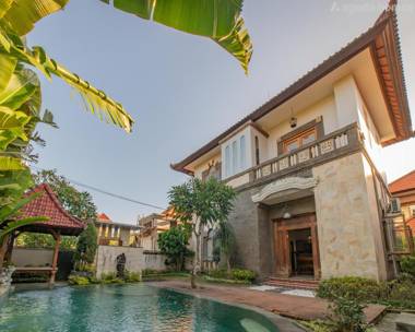 Big Pineapple Villa - 3 Bedroom