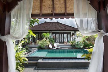 Pondok Anastasia 2 BR Villa with Private Pool