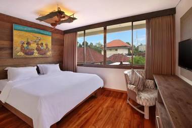 Emerald Studio Paddy View 1