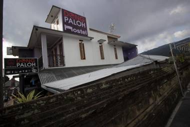 Dong Paloh Hostel