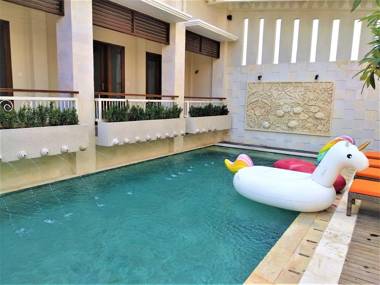Rumah Padi Luxury Guest House Canggu
