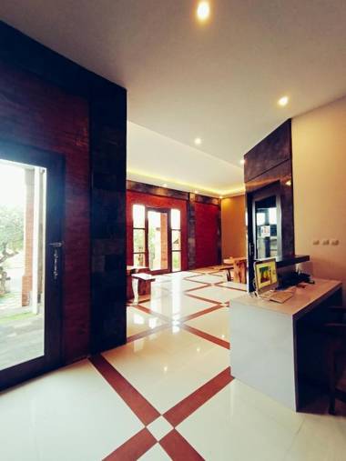 Asiana Lovina Hotel & Karaoke