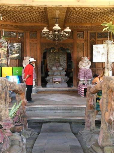 Puri Astrani by WizZeLa