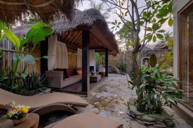 4BR Villa with Pool close to Ubud Center