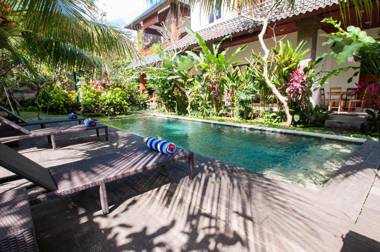 Flamboyant Villa Ubud