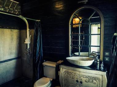 Most Exotic Villa Keong