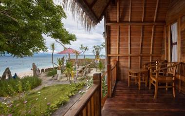 Santen Beach Bungalows