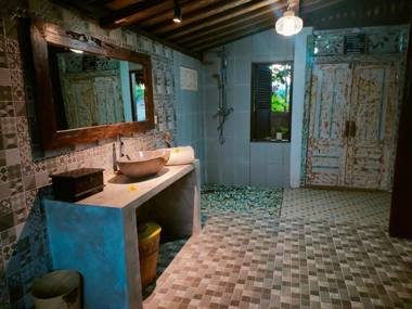 KTS Wanaprasta Resort