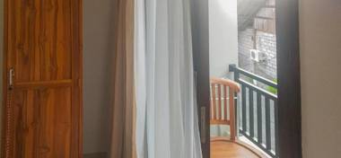 Kubu Indah Homestay near Sindu Beach