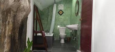 Taman Lituhayu Cottages