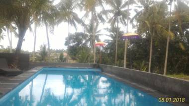 Semanggi Clover cottage