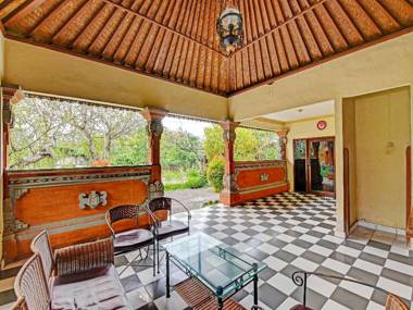 OYO 91503 Hotel Gedong Ayu