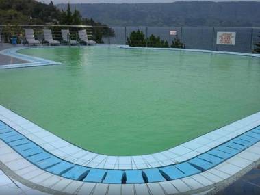 Danau Toba International Cottage