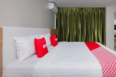 OYO 1677 Gapura Hotel