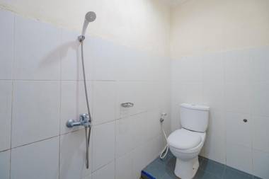 RedDoorz near Danau Toba Parapat