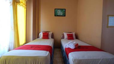 RedDoorz near Mangrove Forest Kupang