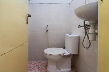 OYO 3060 Al Fatih Guest House Syariah