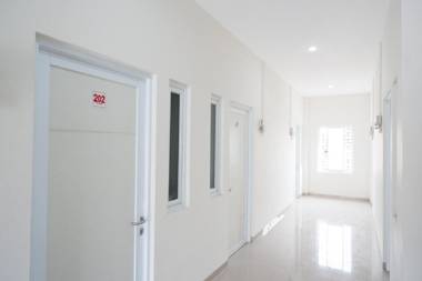 RedDoorz near Pacific Mall Tegal 2