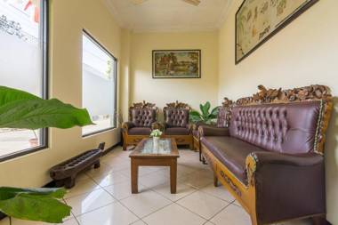 RedDoorz At Hotel Sartika Yogyakarta