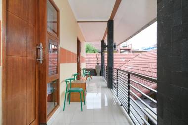 OYO 577 Ndalem Pundhi Guest House