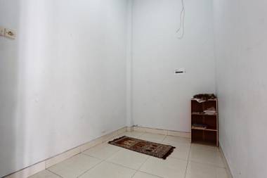 RedDoorz near Adisucipto Airport 3