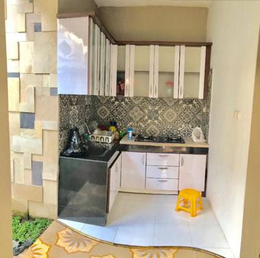 Choerniadi Tomo Villa