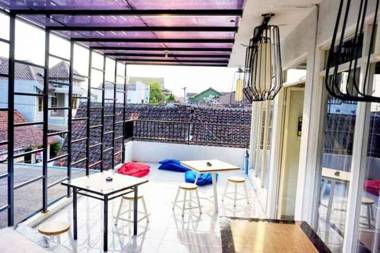 OASE Hostel by NGINAP