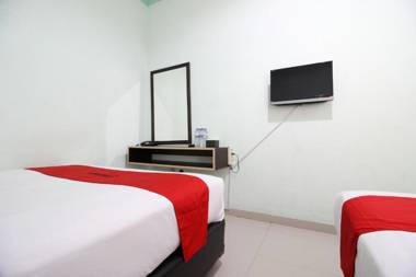 RedDoorz Plus @ Timoho