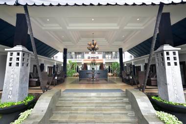 OYO 611 The Edwin Syariah