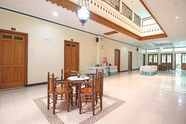 RedDoorz near XT Square Yogyakarta