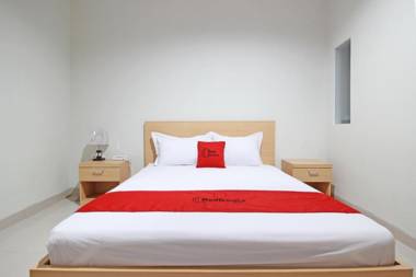 RedDoorz near AMIKOM Yogyakarta