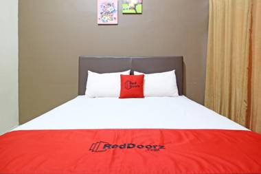 RedDoorz near Pojok Beteng Prawirotaman