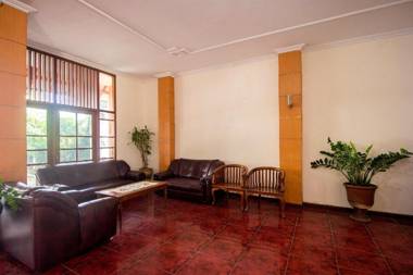 OYO 759 Hotel Dewi Sri