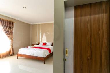 RedDoorz near Parangtritis Beach