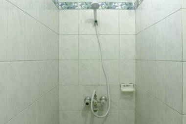 RedDoorz Plus near Taman Sari 2