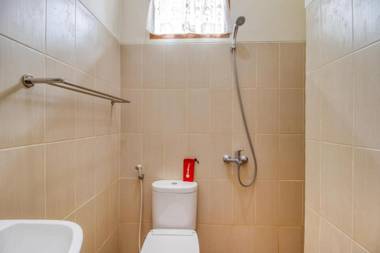 RedDoorz near Universitas Gajah Mada