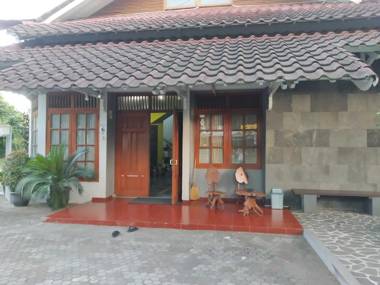 Embe Enem Homestay